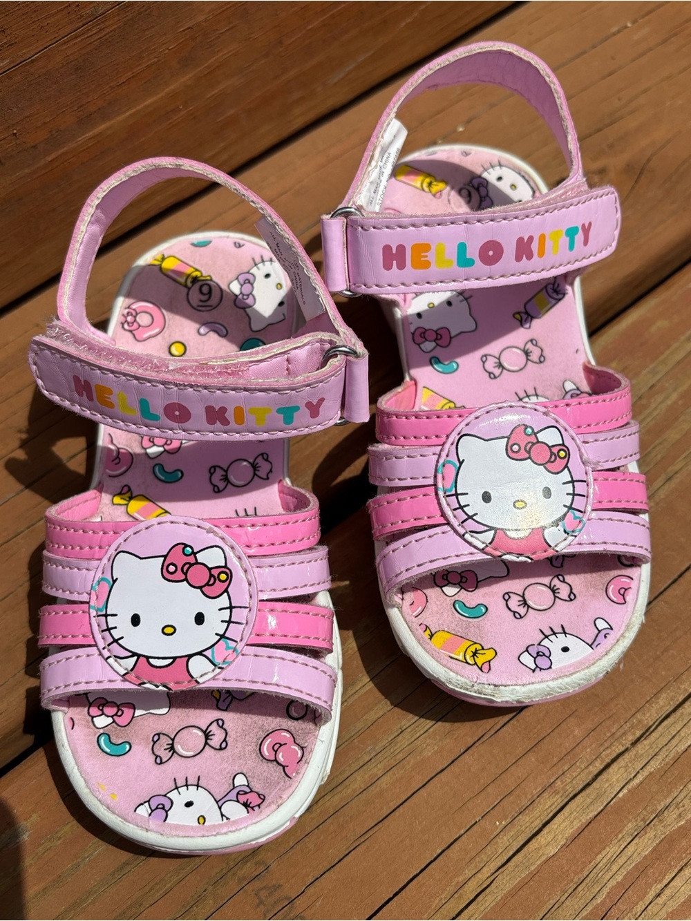 Hello Kitty Pink and White Light Up Toddlers' Sandals - Size 9